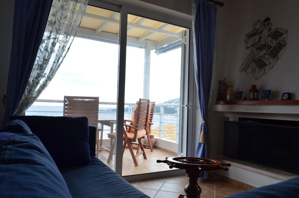 Giorgis Home Seafront Schinias Exterior foto